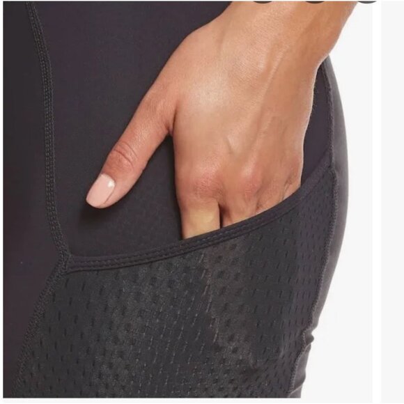 Sugoi Piston Tri Pkt Shorts Size Small Women’s Cycling Bike NWT Padded Black - Picture 5 of 13